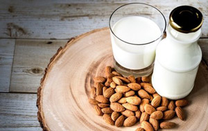 Almond milk with calcium